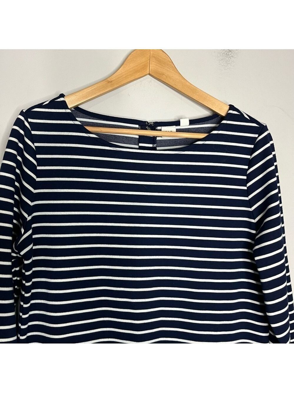 Gap Ponte Knit 3/4 Sleeve Navy & White Nautical Striped Shift Dress, size M - Picture 4 of 12